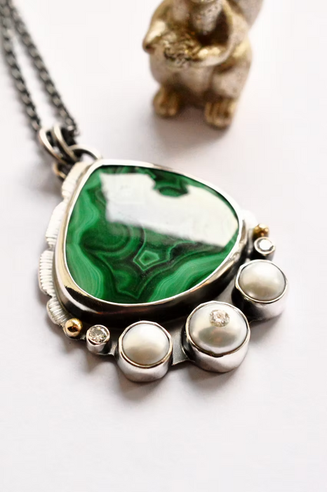 Malachite Pearl Necklace with Moissanite