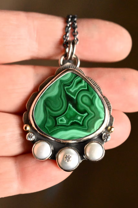 Malachite Pearl Necklace with Moissanite