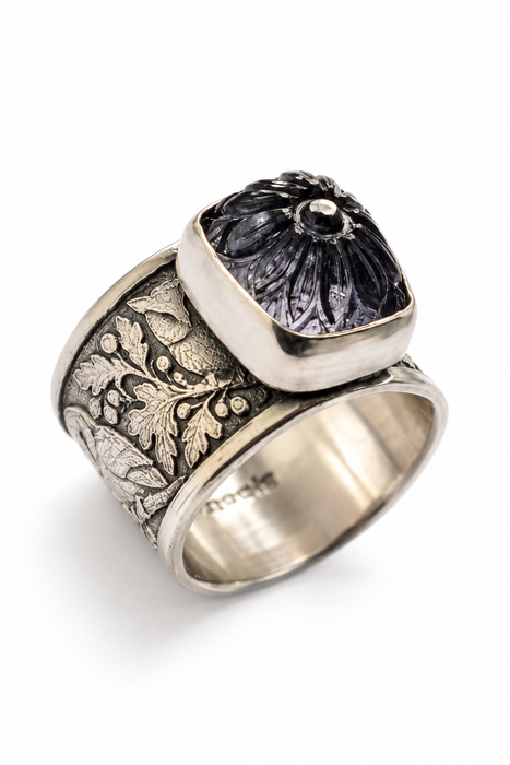 The Secret Forest — Owl & Carved Floral Ring