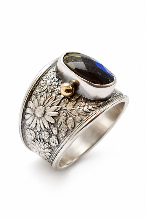 Daisy Silver Labradorite Ring