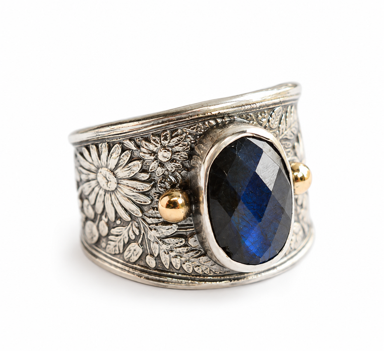 Daisy Silver Labradorite Ring