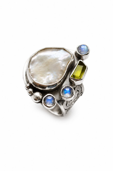 Keshi Pearl, Moonstone and Peridot Ring