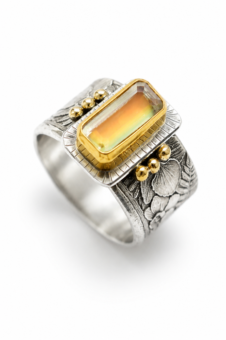 Madagascar Moonstone Ring in Gold and Silver