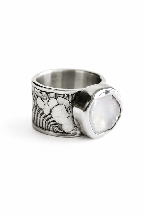 Keshi Pearl Ring with Orchid and Fern Band