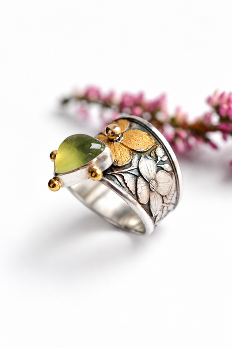 Magnolia Prehnite Ring