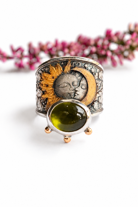 Luna Ring - Celestial Peridot Ring