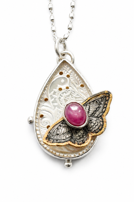 Rustic Style Carved Mother of Pearl Necklace with Ruby