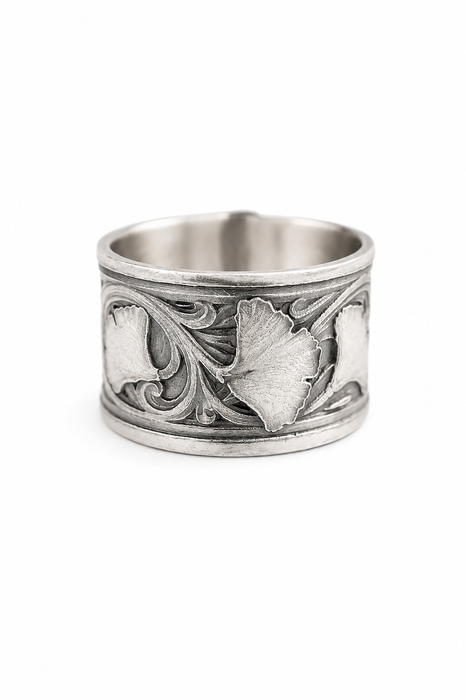 Gingko Opal Ring in Oxidized Silver
