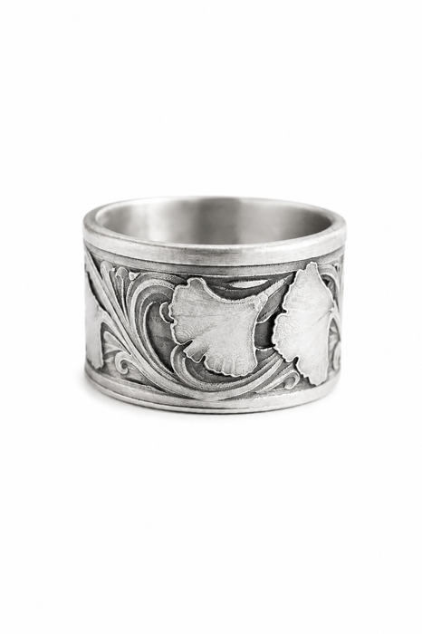 Gingko Ring in Oxidized Silver