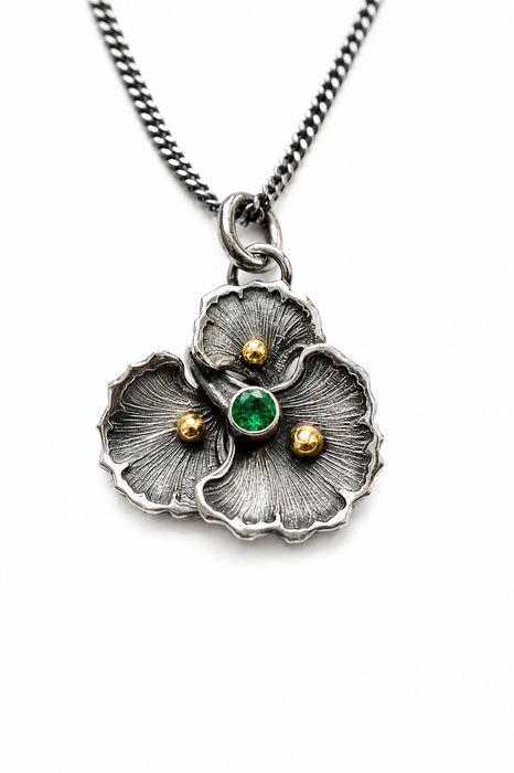 Gingko Emerald Necklace in Silver