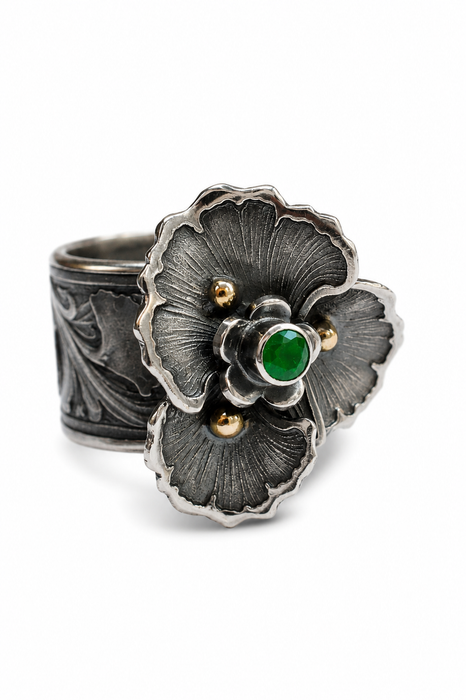 Gingko Emerald Ring in Oxidized Silver