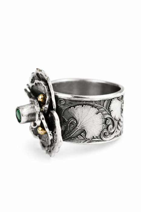 Gingko Emerald Ring in Oxidized Silver