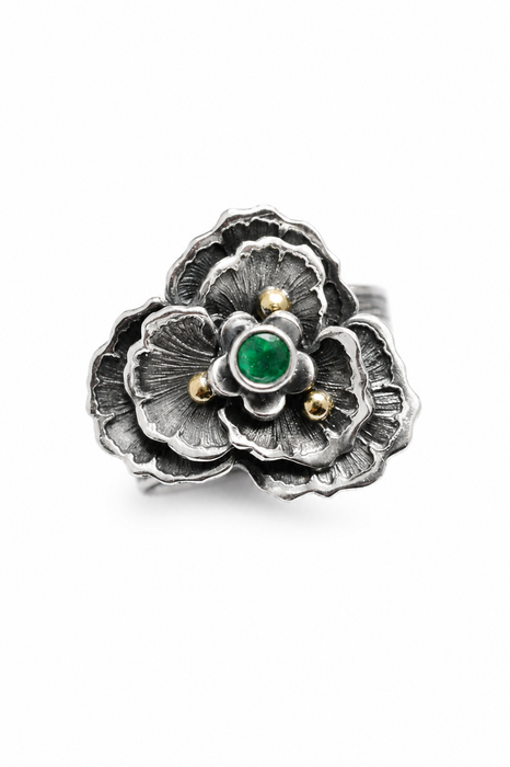 Gingko Emerald Ring in Oxidized Silver