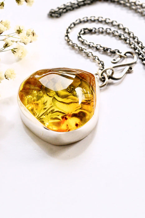 Baltic Amber Necklace with Floral Detail