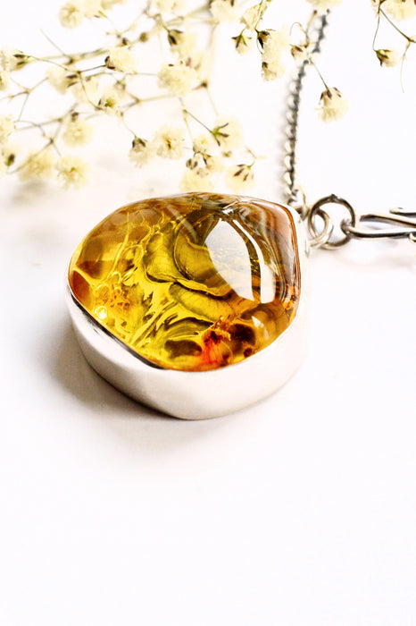 Baltic Amber Necklace with Floral Detail