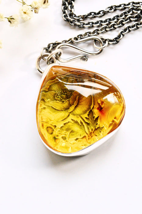 Baltic Amber Necklace with Floral Detail
