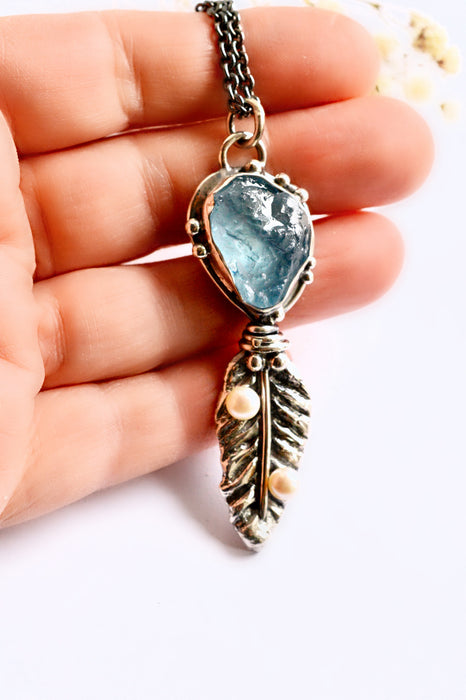 Raw Aquamarine Feather Necklace in Silver