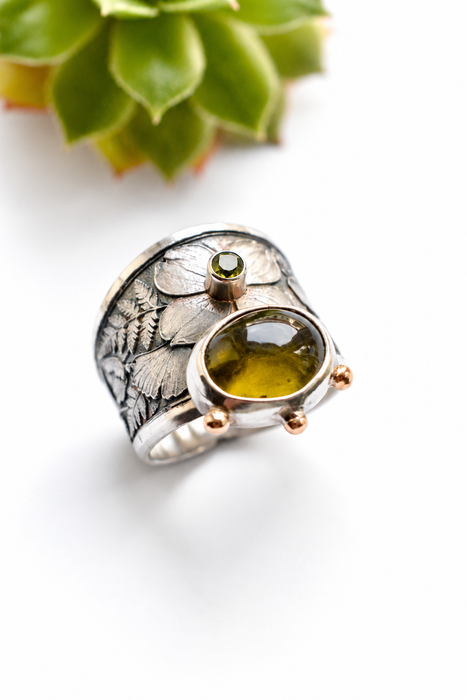 Magnolia Peridot Ring