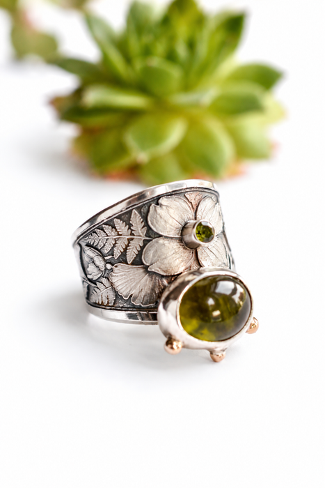Magnolia Peridot Ring
