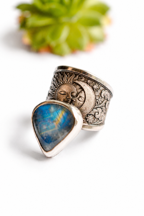 Luna Ring - Celestial Moonstone Ring