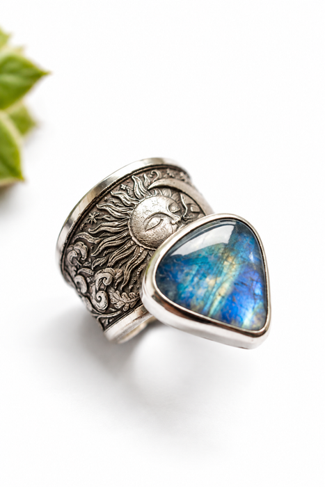 Luna Ring - Celestial Moonstone Ring