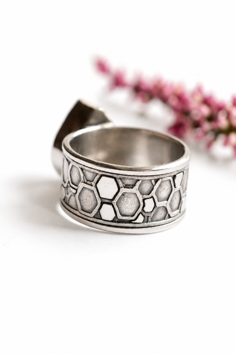 Golden Hive – Cognac Quartz Ring