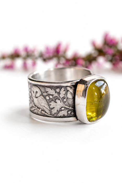 The Woodland Owl – Peridot Ring
