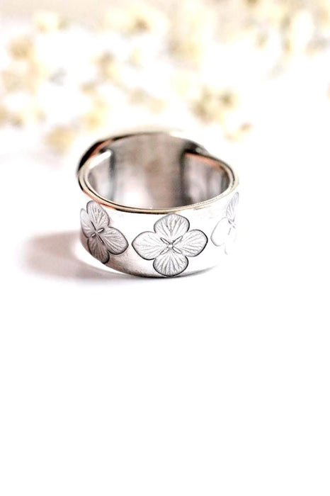 Abalone Ring in Silver